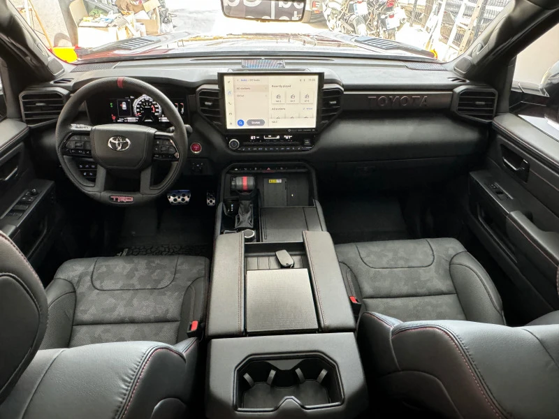 Toyota Sequoia TRD PRO* НАЛИЧНА* 3.5hybrid* V6* 7MESTNA* 360* KEY, снимка 12 - Автомобили и джипове - 45095413