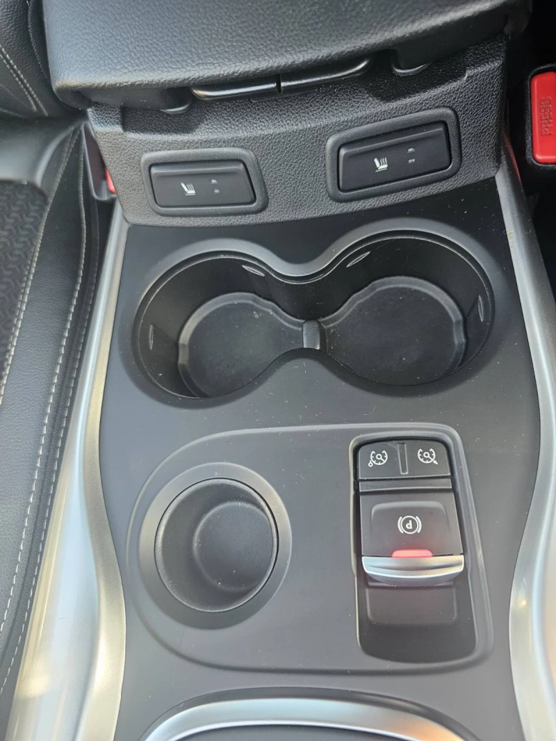 Renault Kadjar Energy dCi 110 к.с. дизел Stop&Start EDC6, снимка 9 - Автомобили и джипове - 51642284