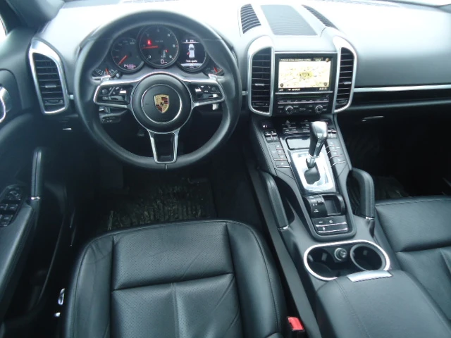 Porsche Cayenne PLATINUM EDITION, снимка 10 - Автомобили и джипове - 48666894