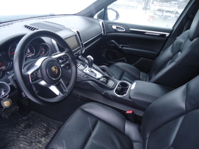 Porsche Cayenne PLATINUM EDITION, снимка 8 - Автомобили и джипове - 48666894