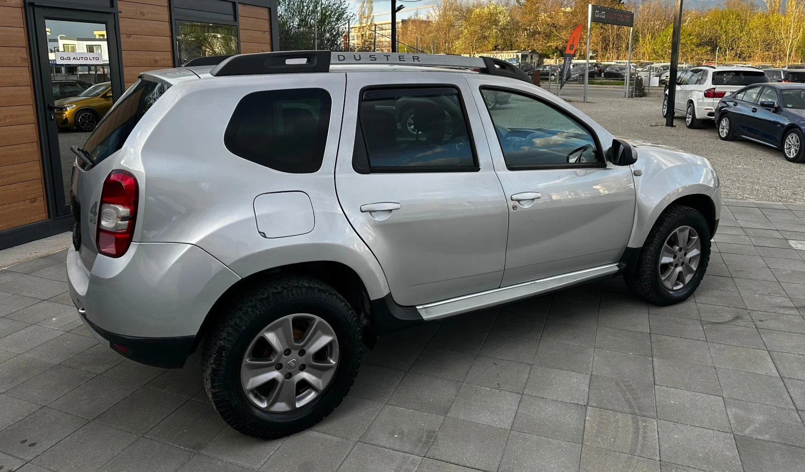 Dacia Duster 1.5dCi / 4x4 - изображение 5