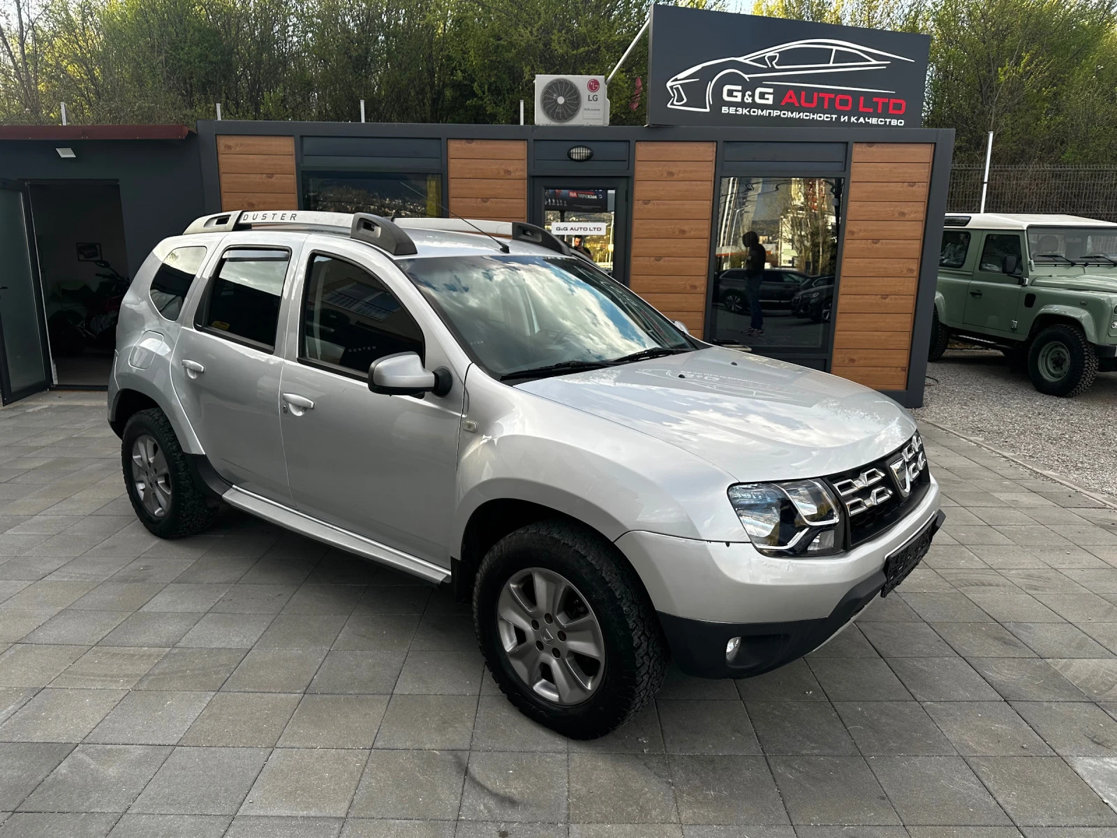 Dacia Duster 1.5dCi / 4x4 - изображение 3