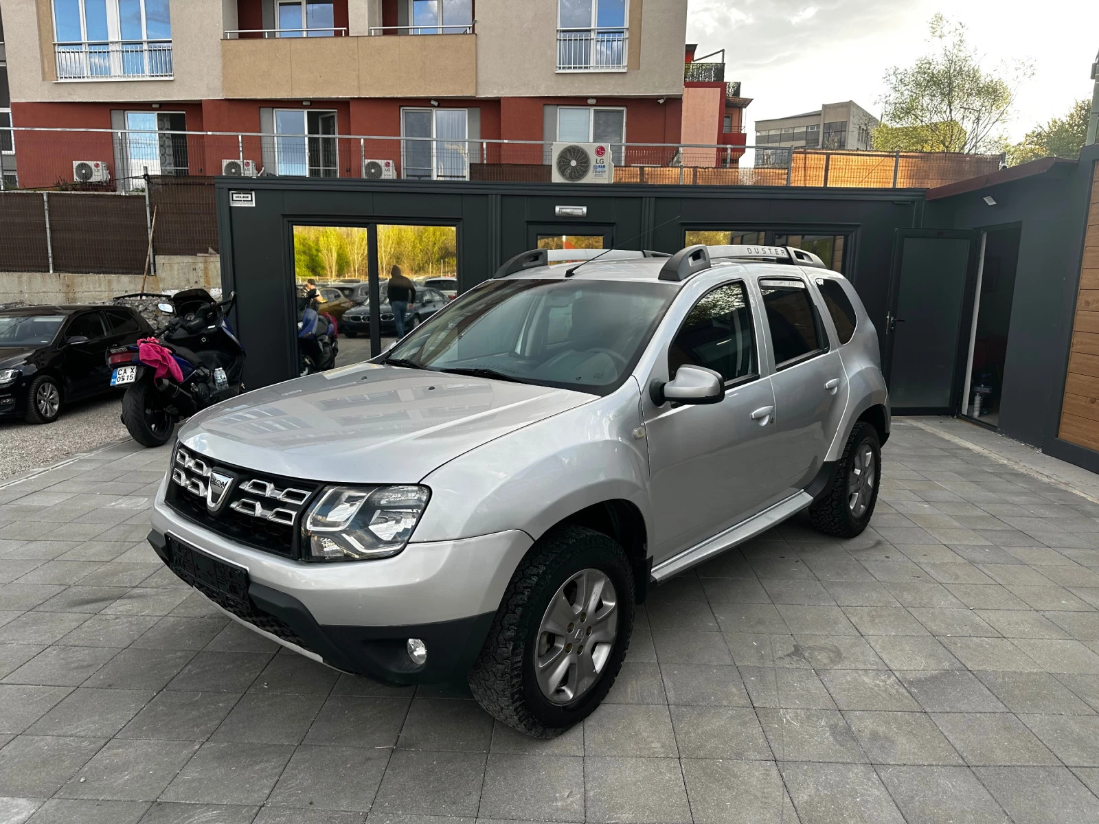 Dacia Duster 1.5dCi / 4x4 - изображение 2