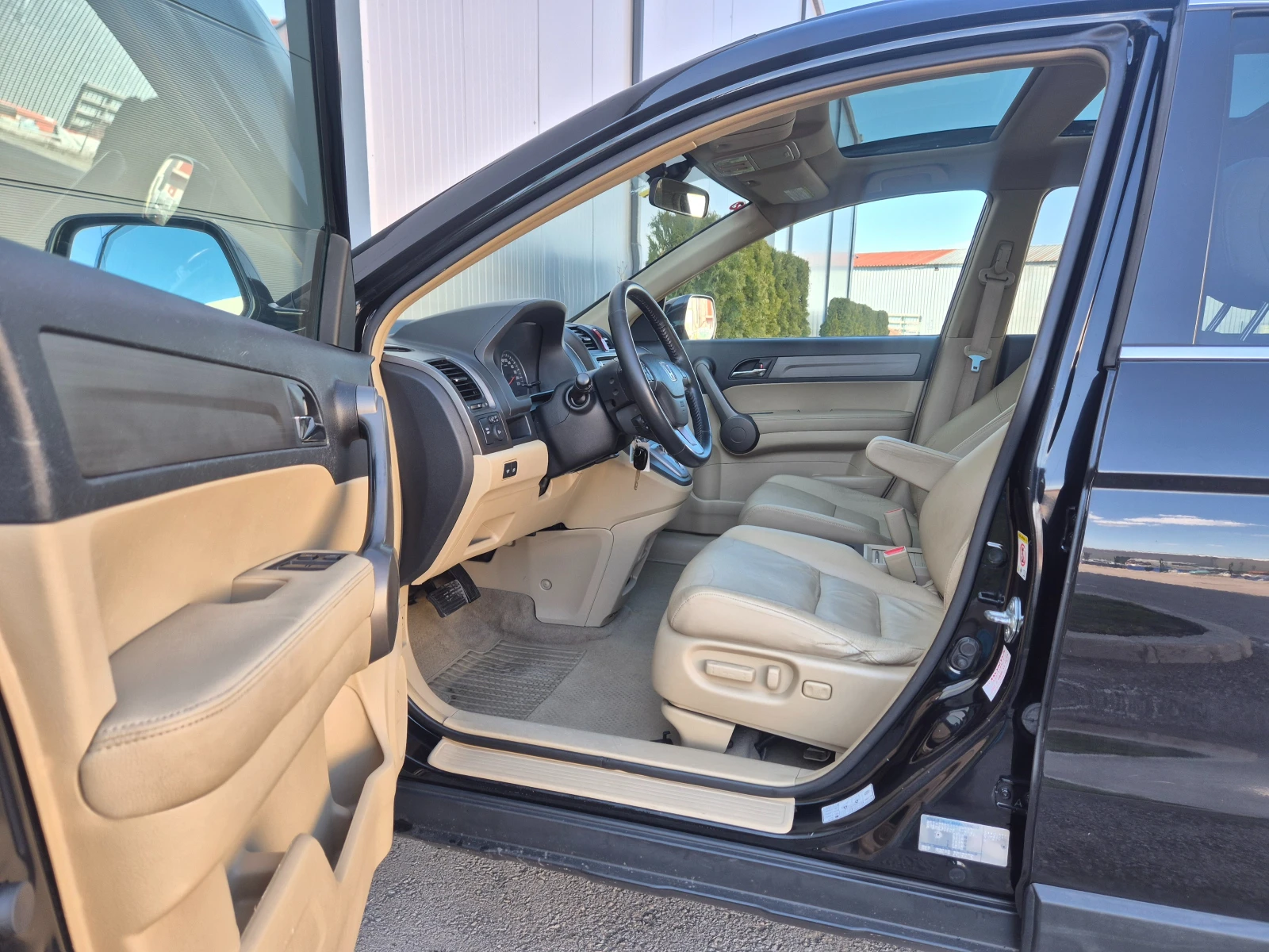 Honda Cr-v 2.0i Avtomat koja navi Panorama Швейцария , снимка 10 - Автомобили и джипове - 53747111