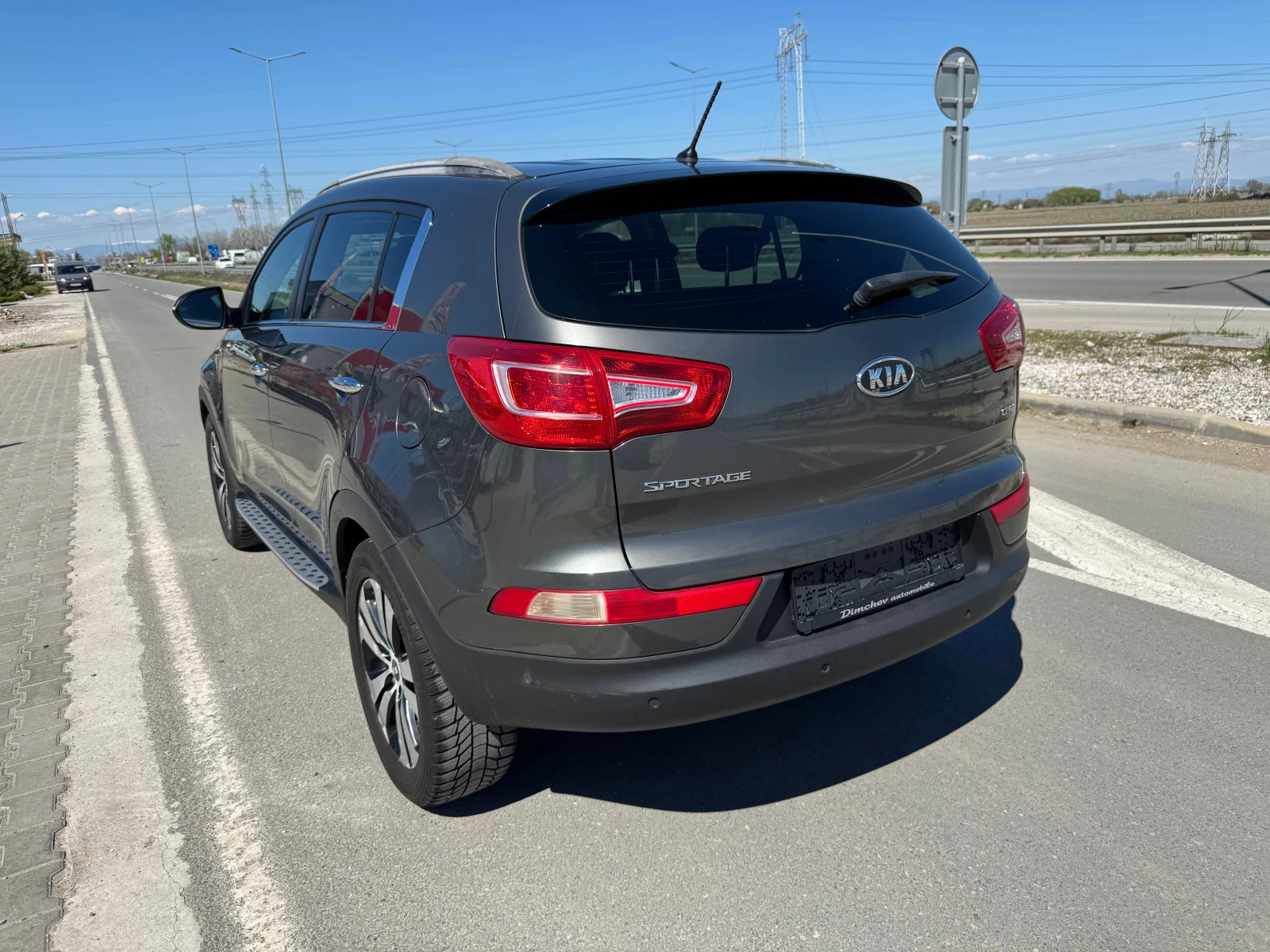 Kia Sportage DIESEL 4X4, снимка 5 - Автомобили и джипове - 54149905
