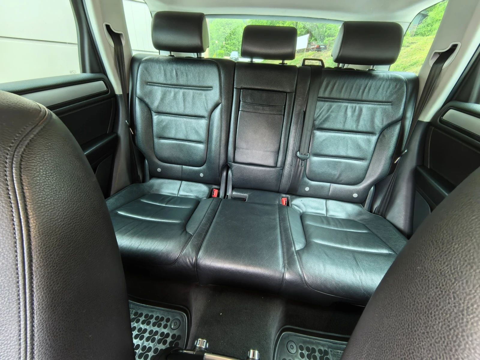 VW Touareg, снимка 4 - Автомобили и джипове - 54645091
