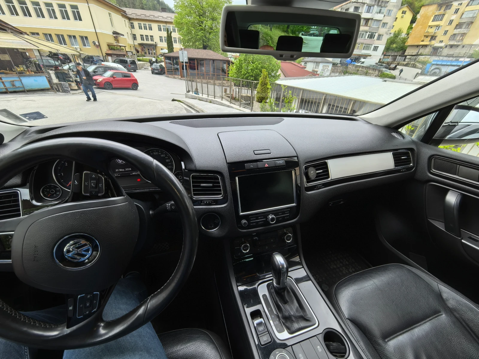 VW Touareg, снимка 5 - Автомобили и джипове - 54645091