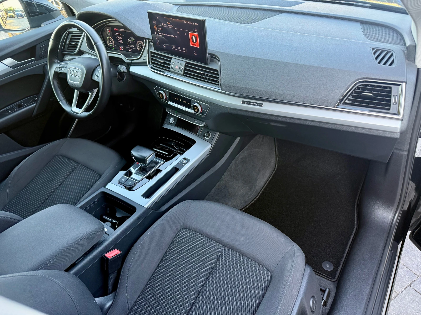 Audi Q5 SPORT BACK* FACELIFT* 4X4, снимка 11 - Автомобили и джипове - 55499954