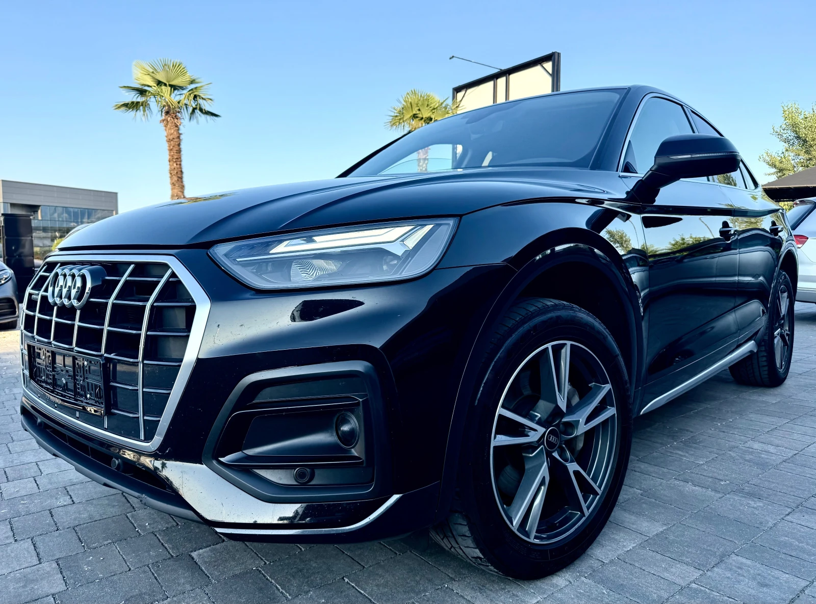 Audi Q5 SPORT BACK* FACELIFT* 4X4, снимка 2 - Автомобили и джипове - 55499954