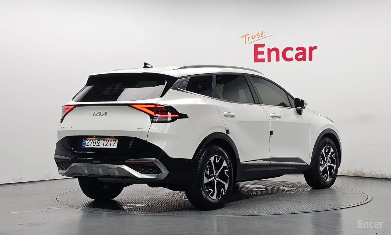 Kia Sportage Обдух* Подгрев* 360View* м.Точки* , снимка 2 - Автомобили и джипове - 55693559