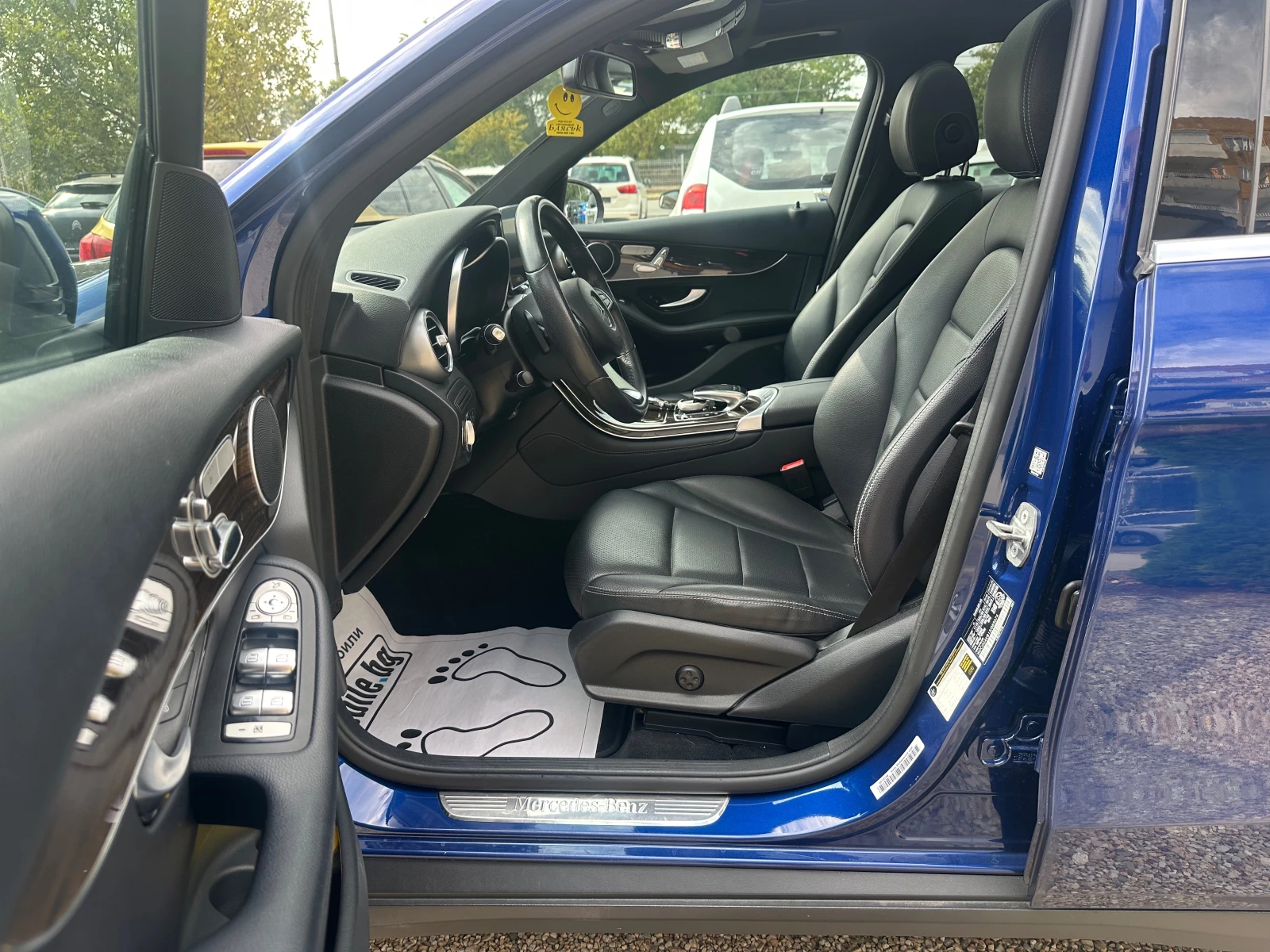 Mercedes-Benz GLC 300 300i КАТО НОВА, снимка 9 - Автомобили и джипове - 55811447