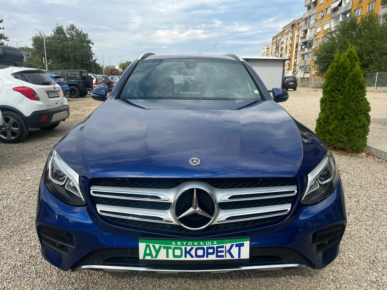 Mercedes-Benz GLC 300 300i КАТО НОВА, снимка 2 - Автомобили и джипове - 55811447