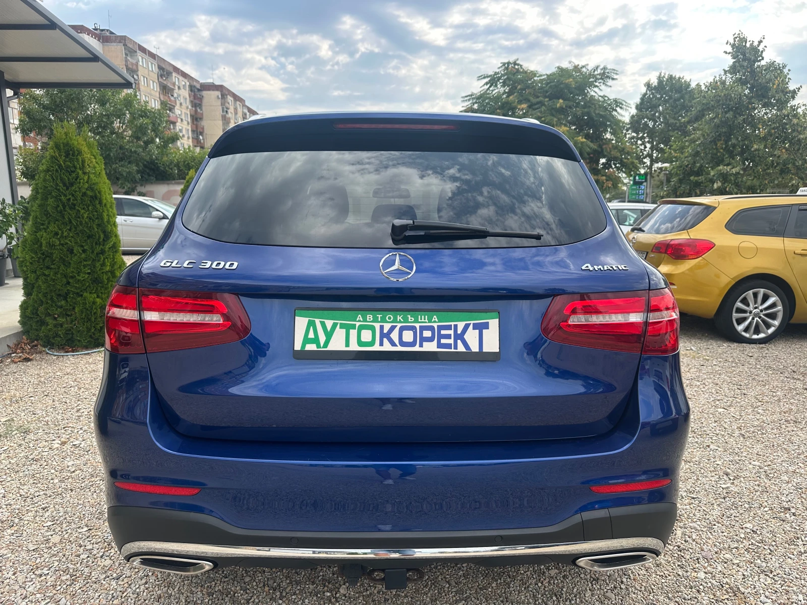 Mercedes-Benz GLC 300 300i КАТО НОВА, снимка 6 - Автомобили и джипове - 55811447
