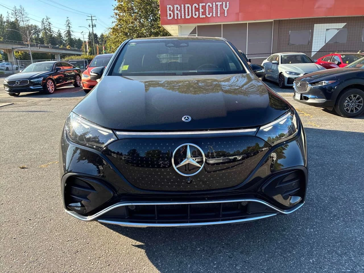 Mercedes-Benz EQE 500 4MATIC | CARFAX | БЕЗ ИНЦИДЕНТИ , снимка 2 - Автомобили и джипове - 56182501