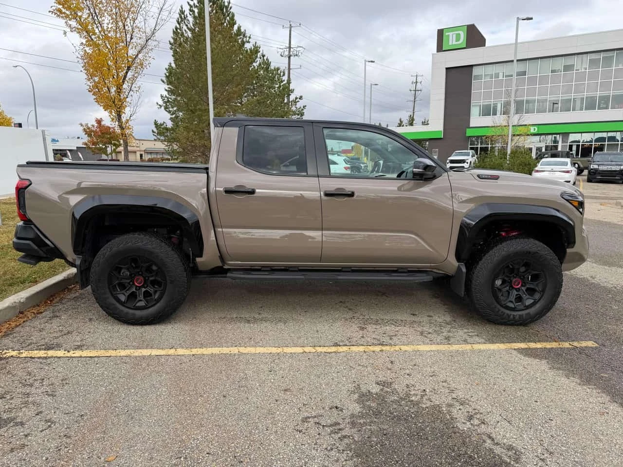 Toyota Tacoma * Hybrid * CARFAX *  | Mobile.bg � ����������� 3