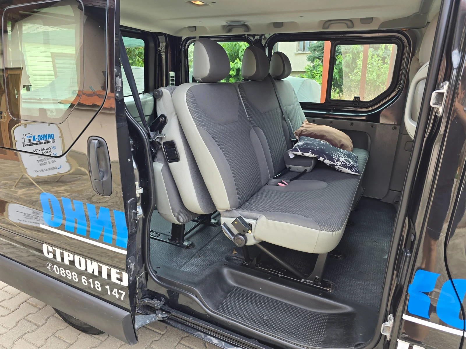Opel Vivaro, снимка 8 - Бусове и автобуси - 55249750