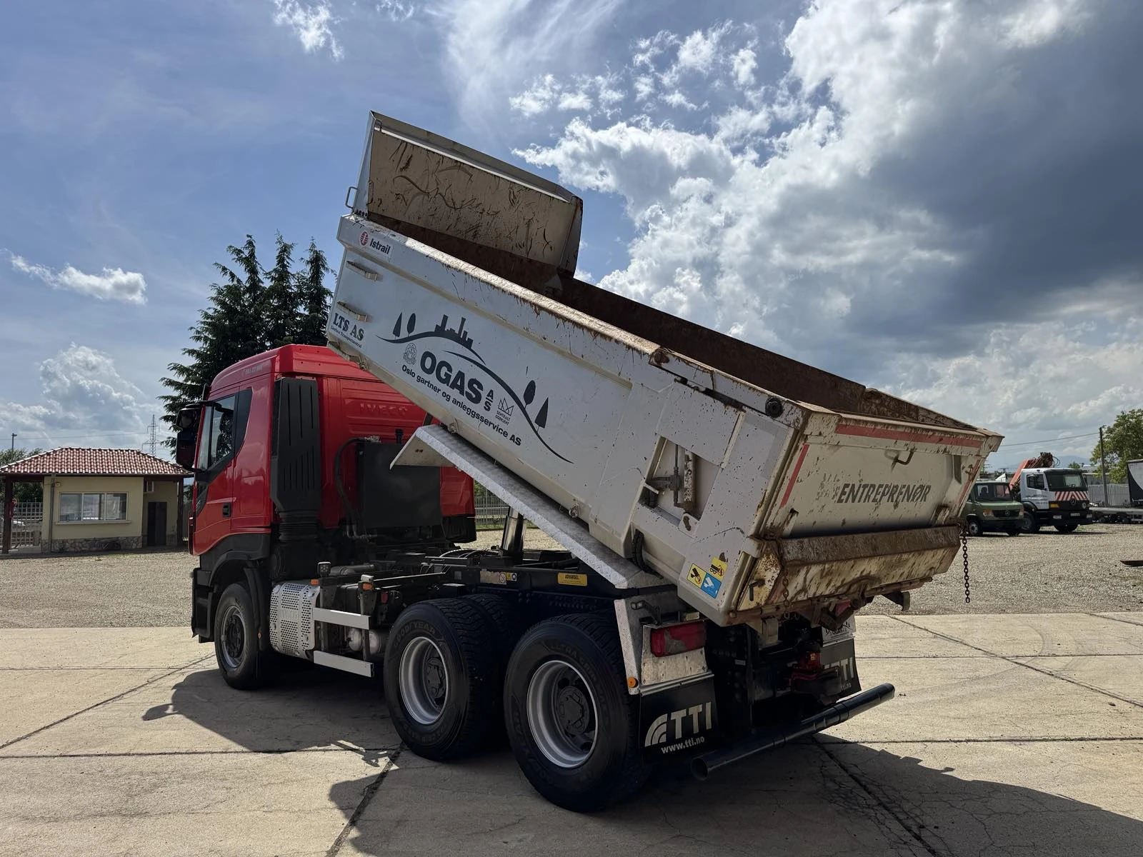 Iveco X-Way 570 6X4 - изображение 4