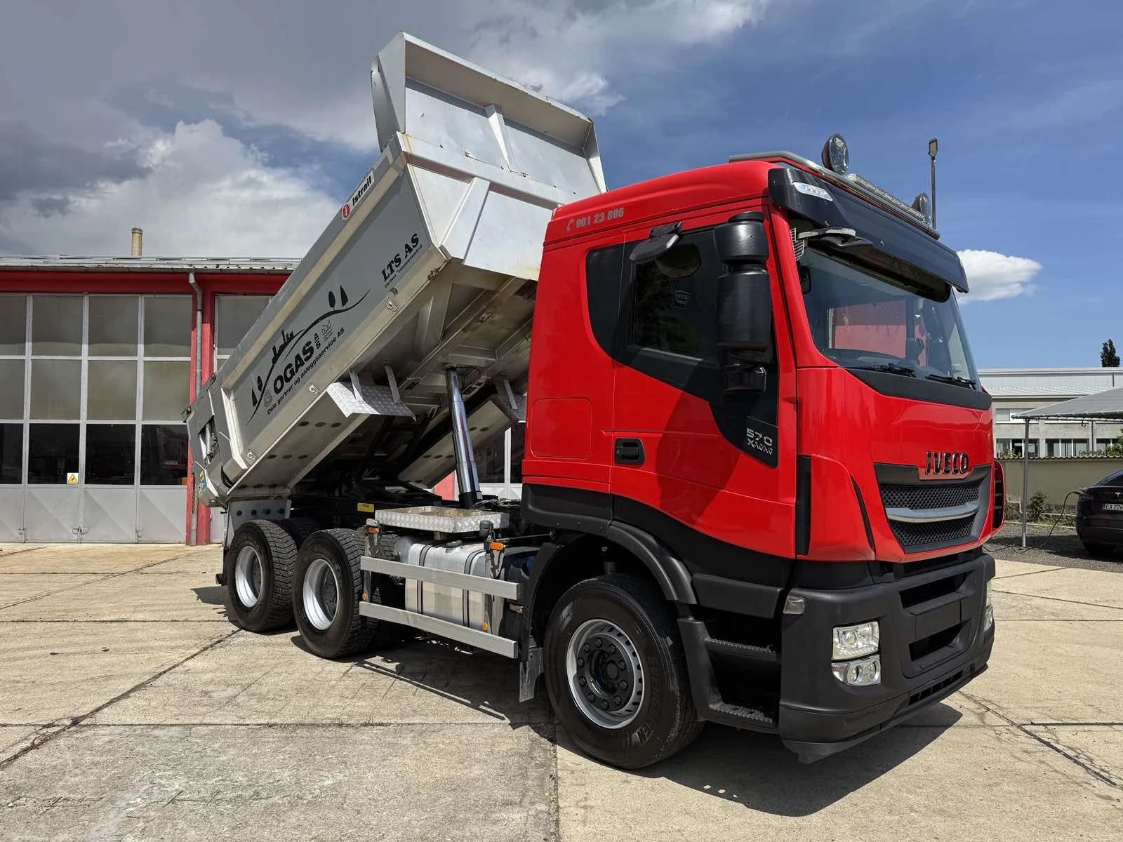 Iveco X-Way 570 6X4 - изображение 2
