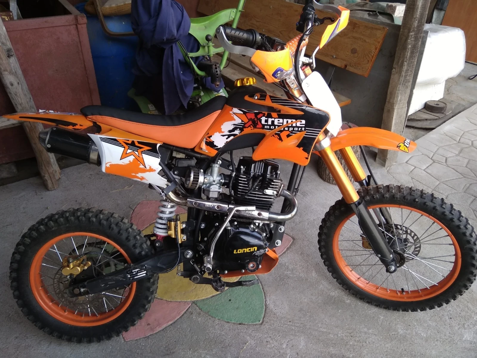 Поръчкови Други Loncin