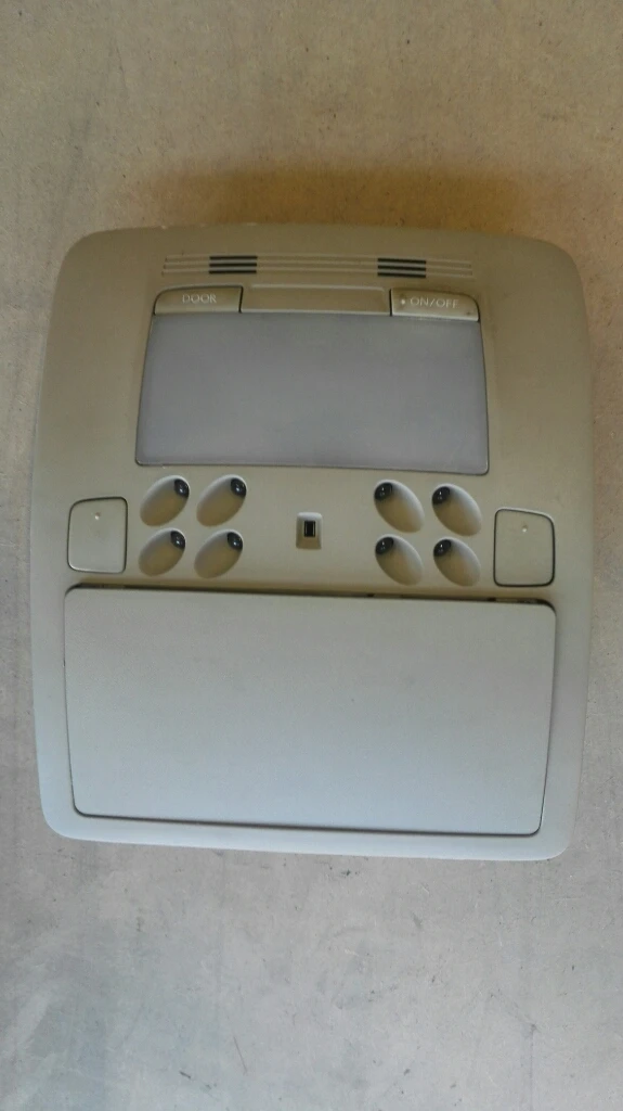 плафон преден Лексус IS220