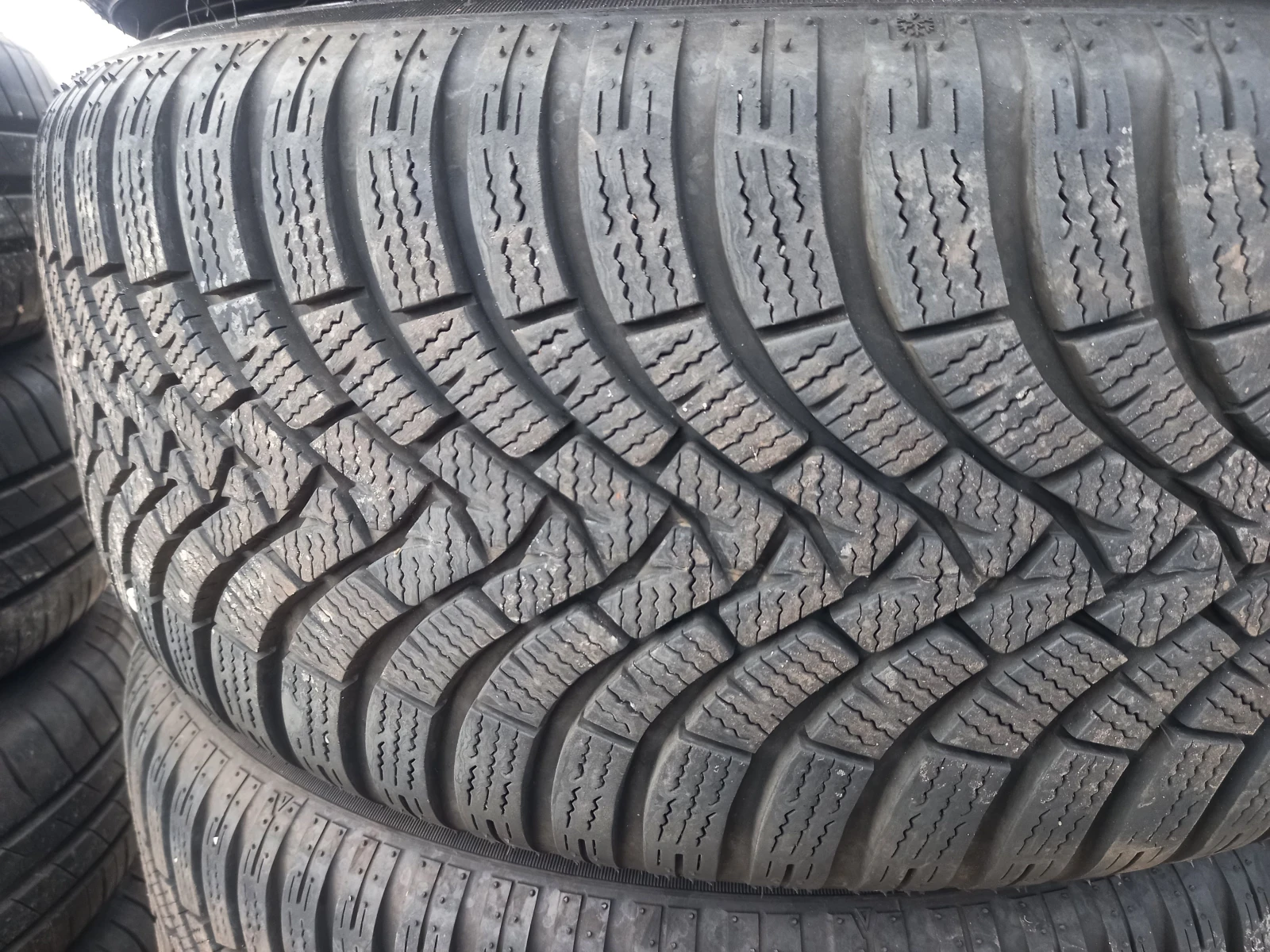    225/50R17  BMW | Mobile.bg   3