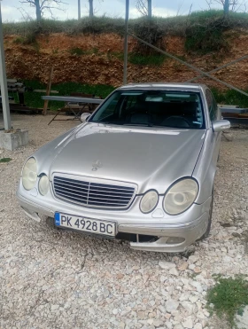 Mercedes-Benz E 280 Седан, снимка 1