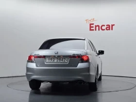 Honda Accord 2.4 8Th Generation, снимка 4