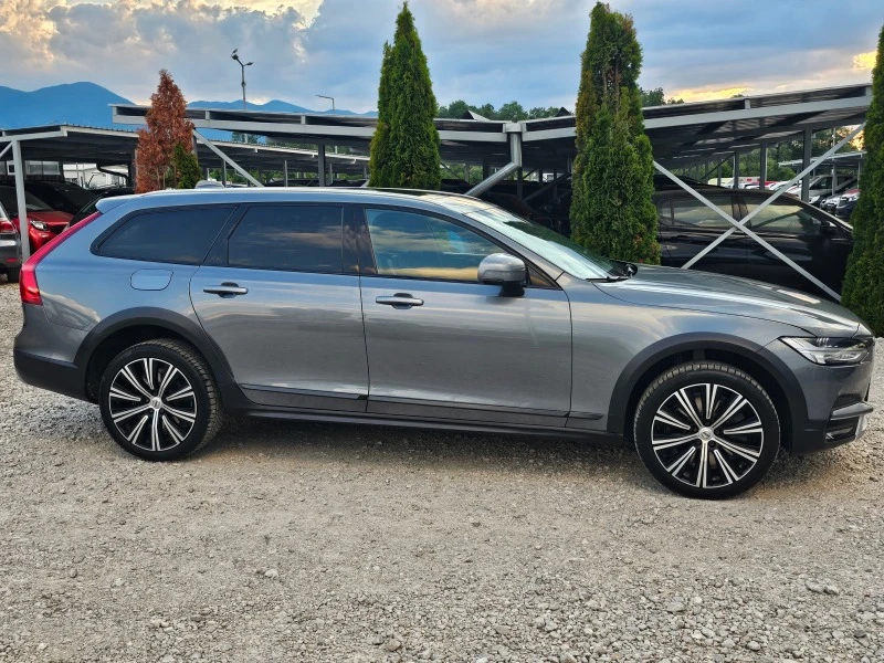 Volvo V90 Cross Country 2.0D 235кс AWD ! ! РЕАЛНИ КИЛОМЕТРИ , снимка 7 - Автомобили и джипове - 46293894