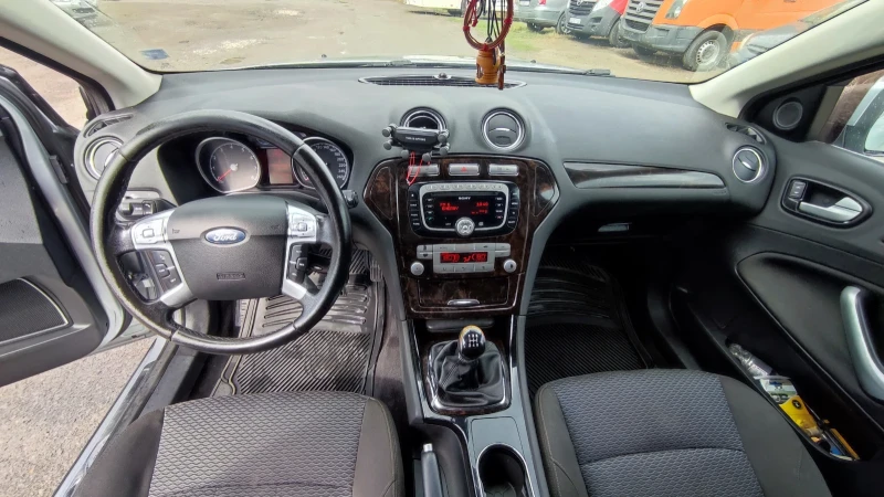 Ford Mondeo 2.0 + LPG, снимка 9 - Автомобили и джипове - 47105819