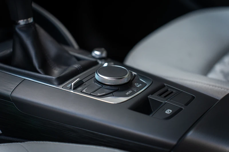 Audi A3 8V 2.0TDI 150кс DE, снимка 12 - Автомобили и джипове - 47836797