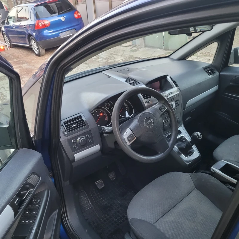 Opel Zafira, снимка 4 - Автомобили и джипове - 48731465