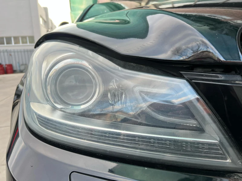 Mercedes-Benz C 250 AMG optic, снимка 6 - Автомобили и джипове - 52189336