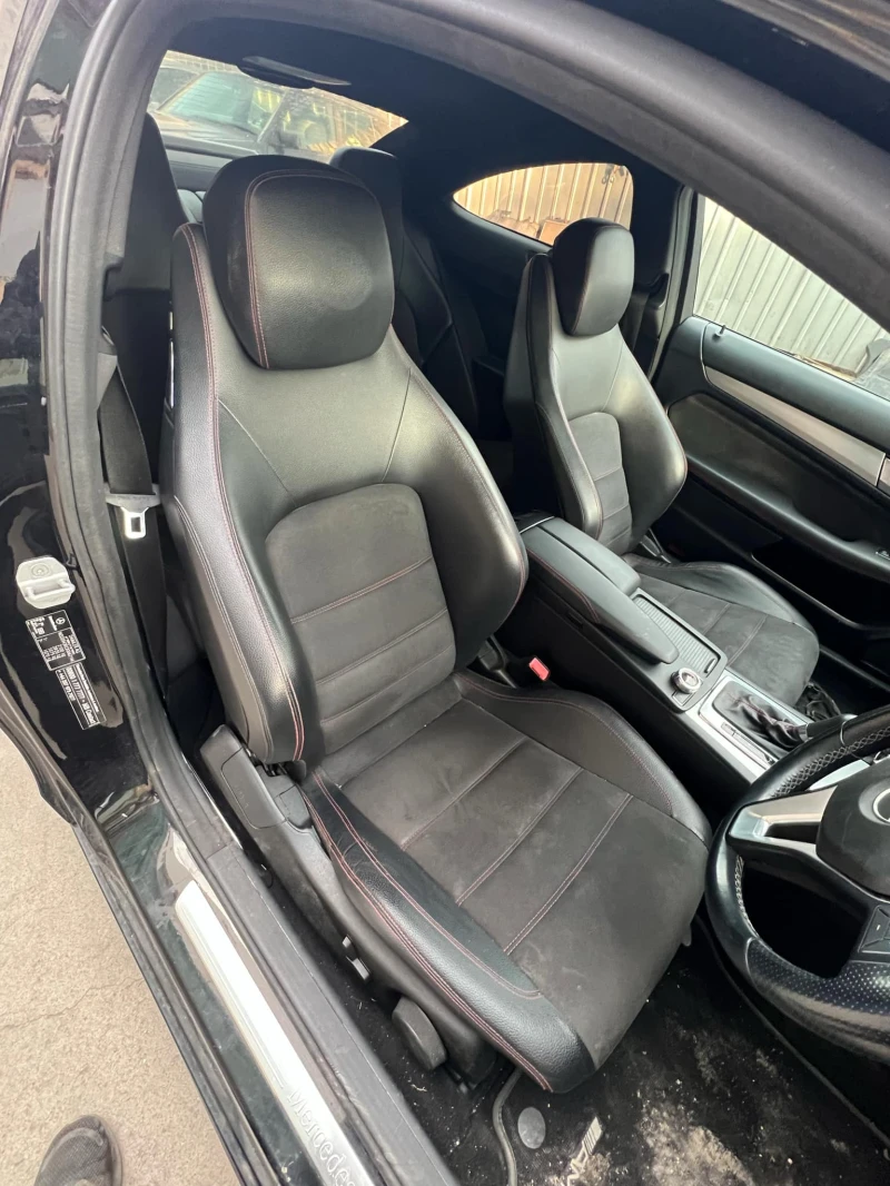 Mercedes-Benz C 250 AMG optic, снимка 9 - Автомобили и джипове - 52189336