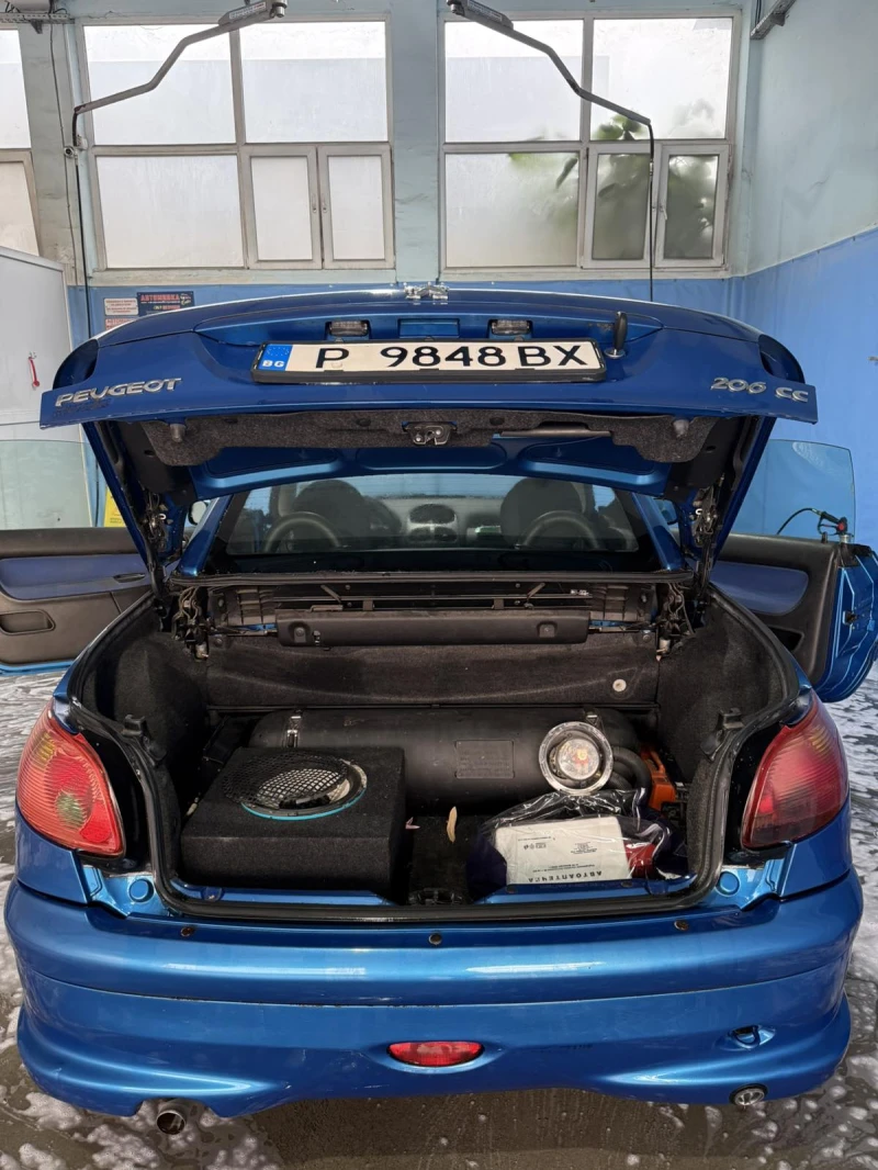 Peugeot 206 cc, снимка 10 - Автомобили и джипове - 52713569