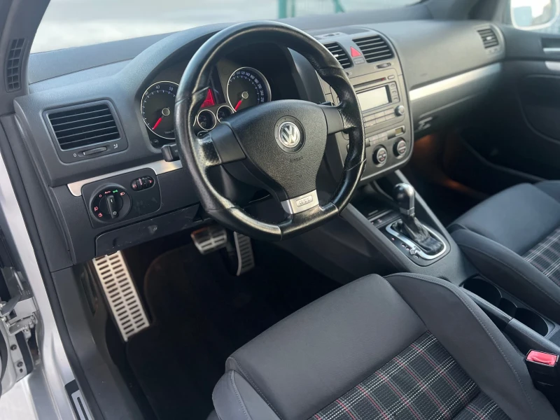 VW Golf GTI 2.0 TURBO/ DSG /200коня, снимка 9 - Автомобили и джипове - 52523515