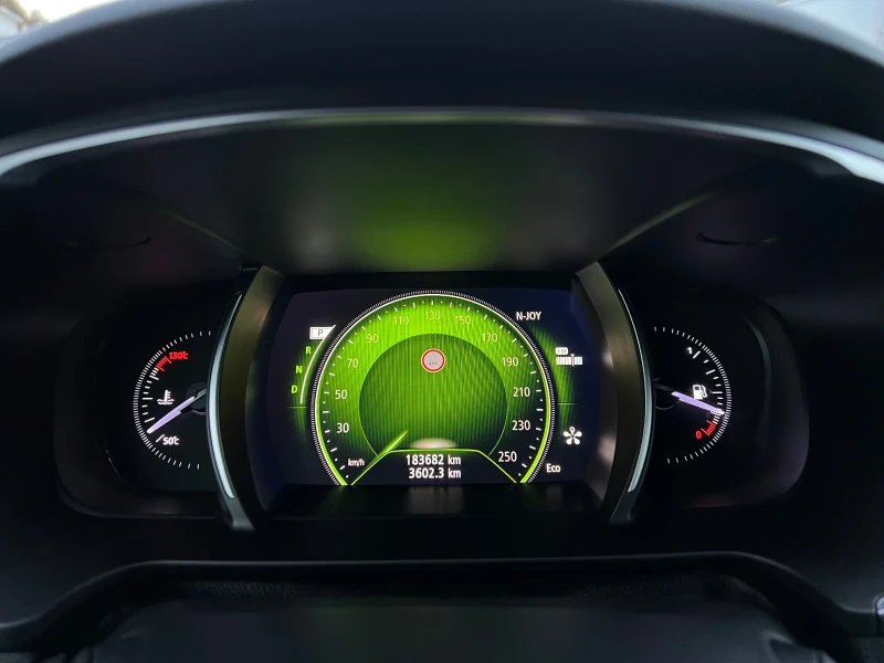 Renault Talisman 1.6dCi ШВЕЙЦАРИЯ, снимка 12 - Автомобили и джипове - 52219572