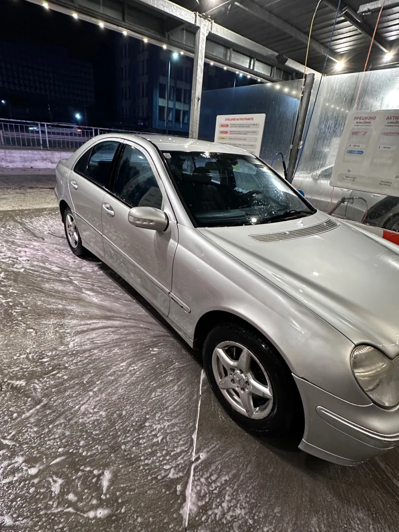 Mercedes-Benz C 200, снимка 6 - Автомобили и джипове - 52418008