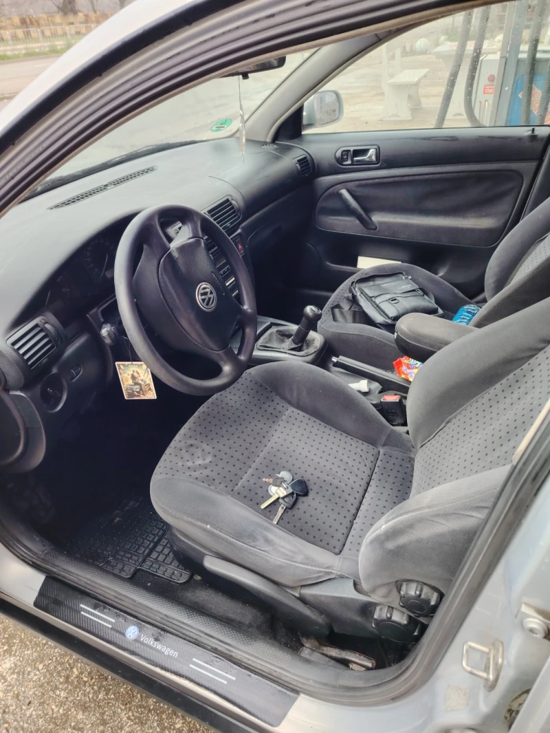 VW Passat 1.8 20v, снимка 6 - Автомобили и джипове - 52824117