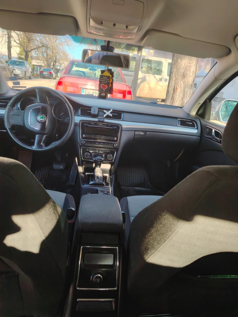 Skoda Superb, снимка 10 - Автомобили и джипове - 52948559