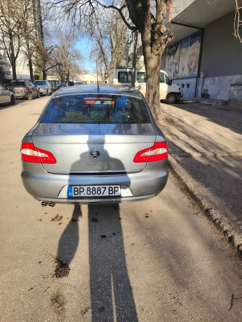 Skoda Superb, снимка 4 - Автомобили и джипове - 52948559