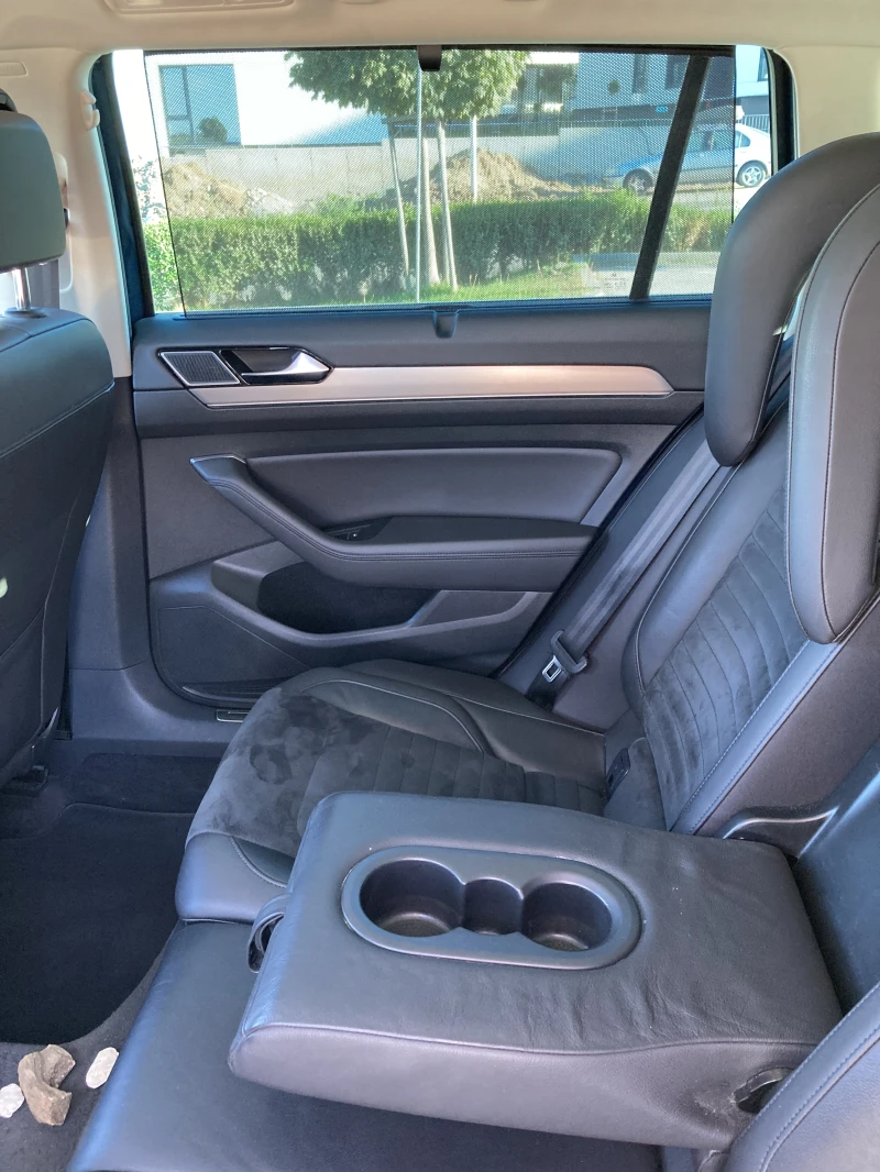 VW Passat Highline 2.0TDI SCR BMT 4MOTION, снимка 11 - Автомобили и джипове - 53469315