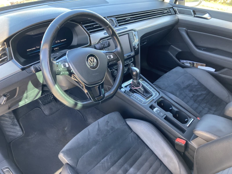 VW Passat Highline 2.0TDI SCR BMT 4MOTION, снимка 5 - Автомобили и джипове - 53469315
