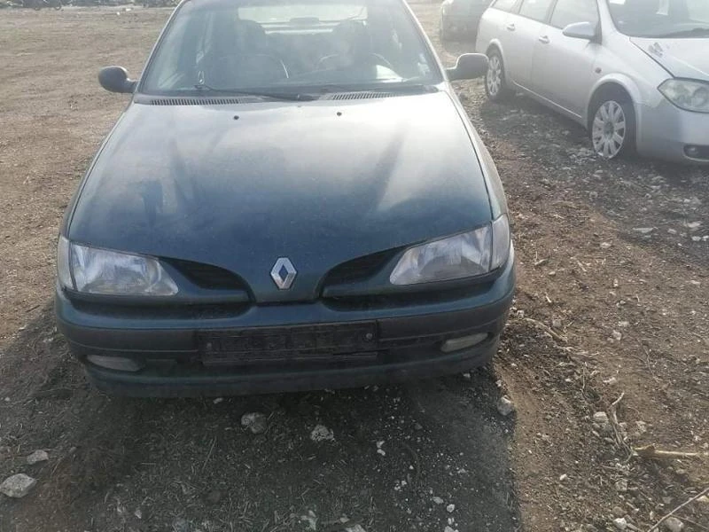 Renault Megane 1.9 дизел на части  - [1] 