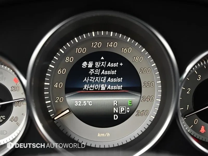 Mercedes-Benz CLS 400 W218 Cls400 Amg Line, снимка 17 - Автомобили и джипове - 55276259