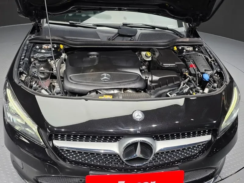 Mercedes-Benz CLA 250 4Matic, снимка 6 - Автомобили и джипове - 55738573
