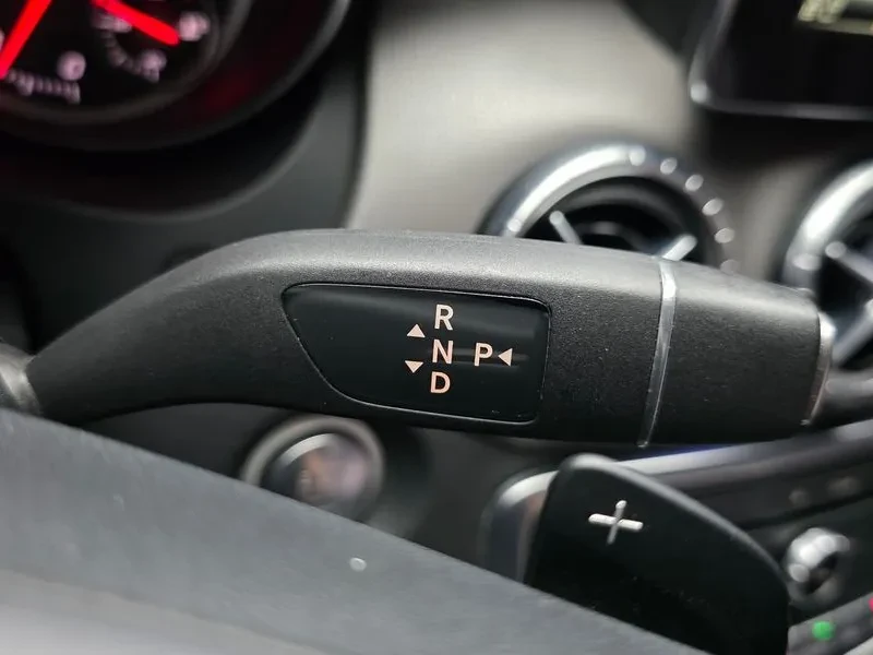 Mercedes-Benz CLA 250 4Matic, снимка 9 - Автомобили и джипове - 55738573