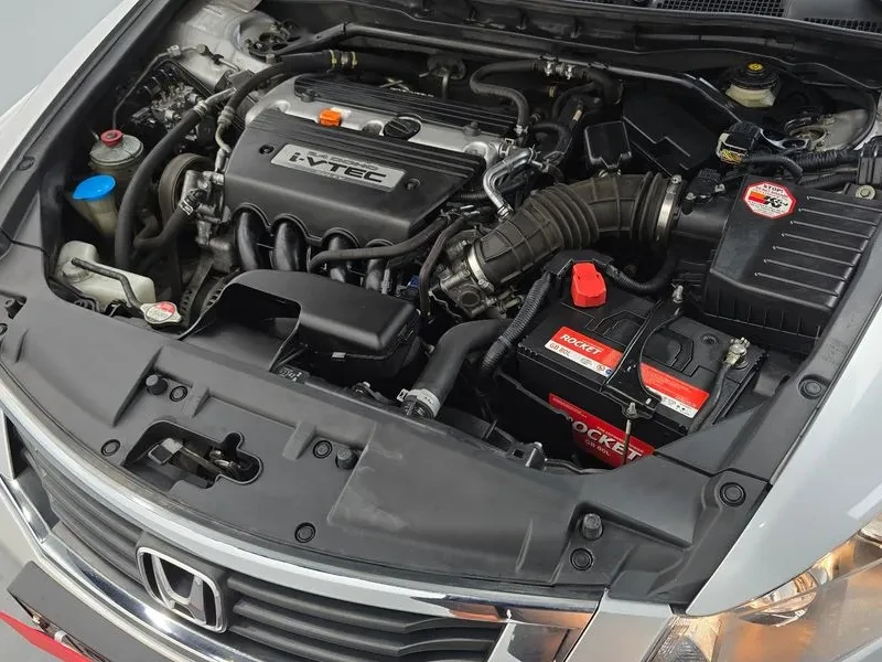 Honda Accord 2.4 8Th Generation, снимка 6 - Автомобили и джипове - 56020368