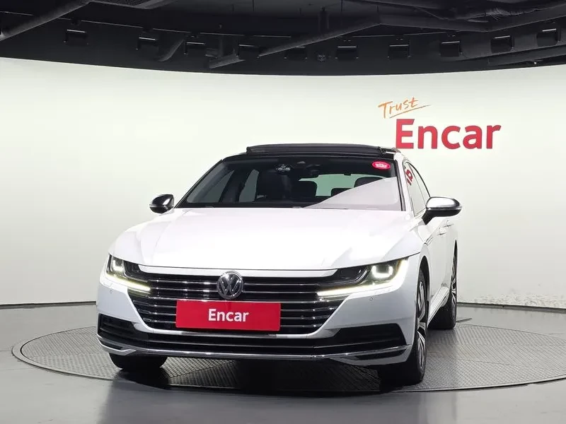 VW Arteon 2.0 Tdi Premium, снимка 6 - Автомобили и джипове - 56652210