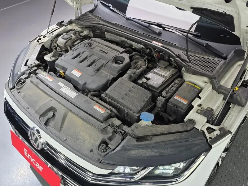 VW Arteon 2.0 Tdi Premium, снимка 11 - Автомобили и джипове - 56652210