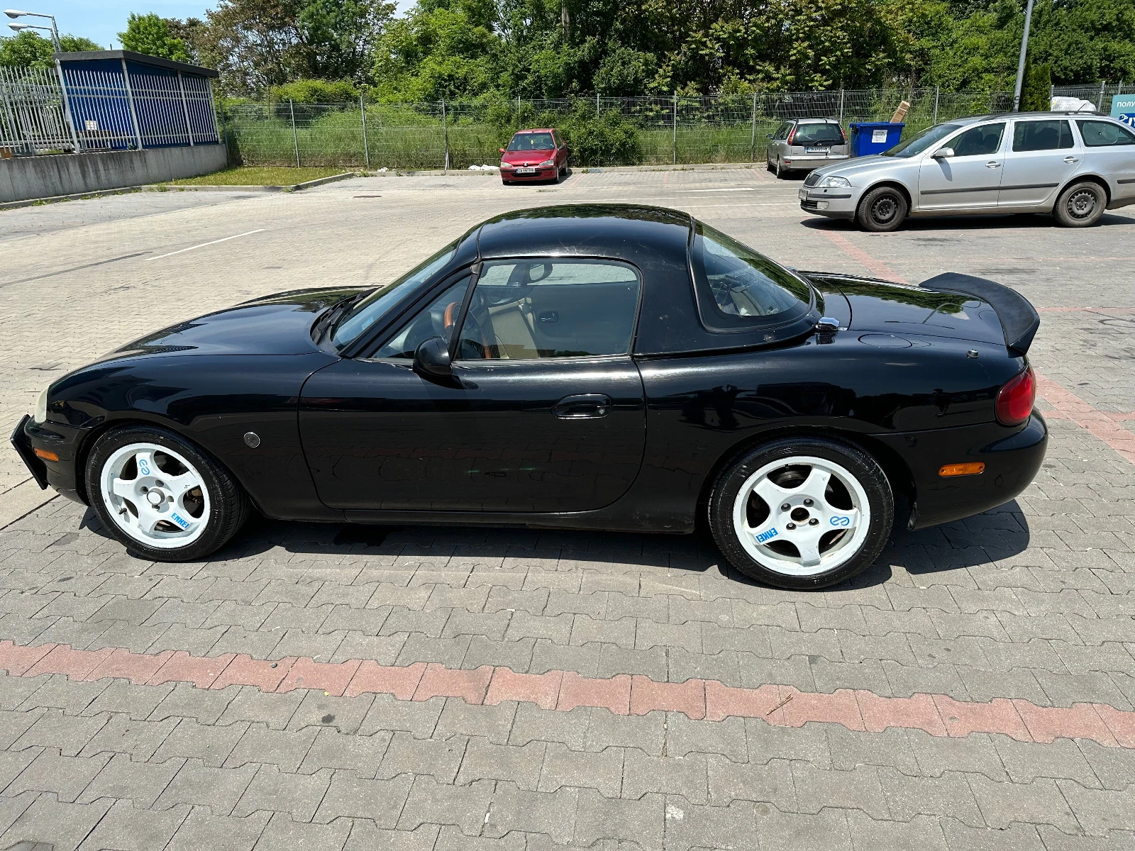 Mazda Mx-5 1.8 Miracle 3.6LSD 6скорости AP Hardtop - изображение 8